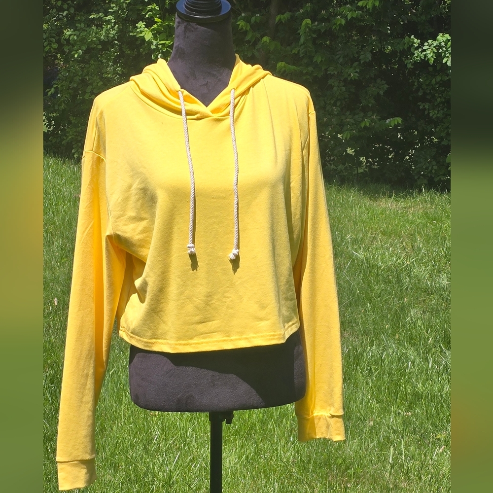 Hoodie Crop Top Medium